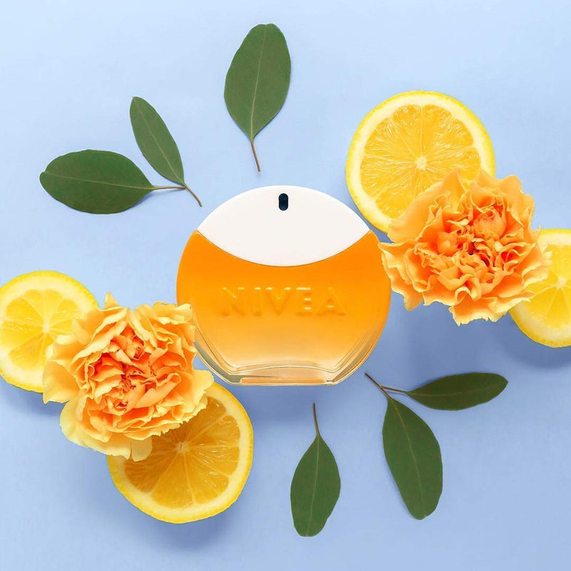 Nivea Sun Eau de Toilette (1 x 30 ml) with the Original Nivea Sun Sun Cream Fragrance, Summer Ladies Fragrance in an iconic perfume bottle, sensual Nivea Sun EDT awakens memories of the summer