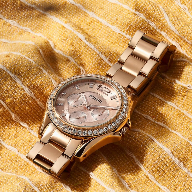 FOSSIL Riley Watch für Damen, Quarz-Chronographenwerk mit Edelstahl- oder Lederarmband